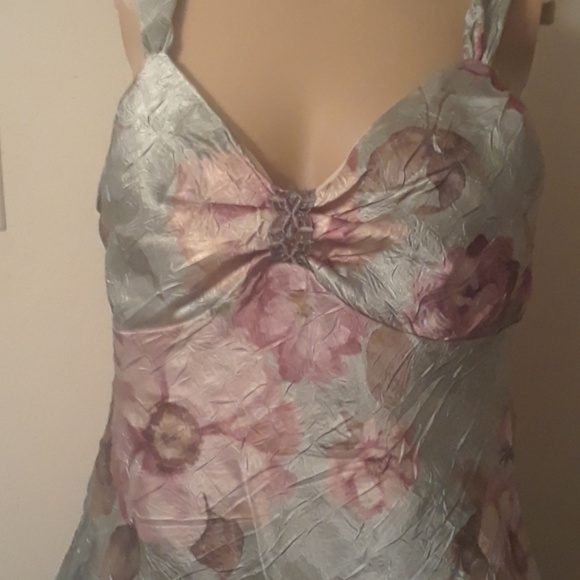 iz Byer California Halter Top Floral design - Picture 3 of 7